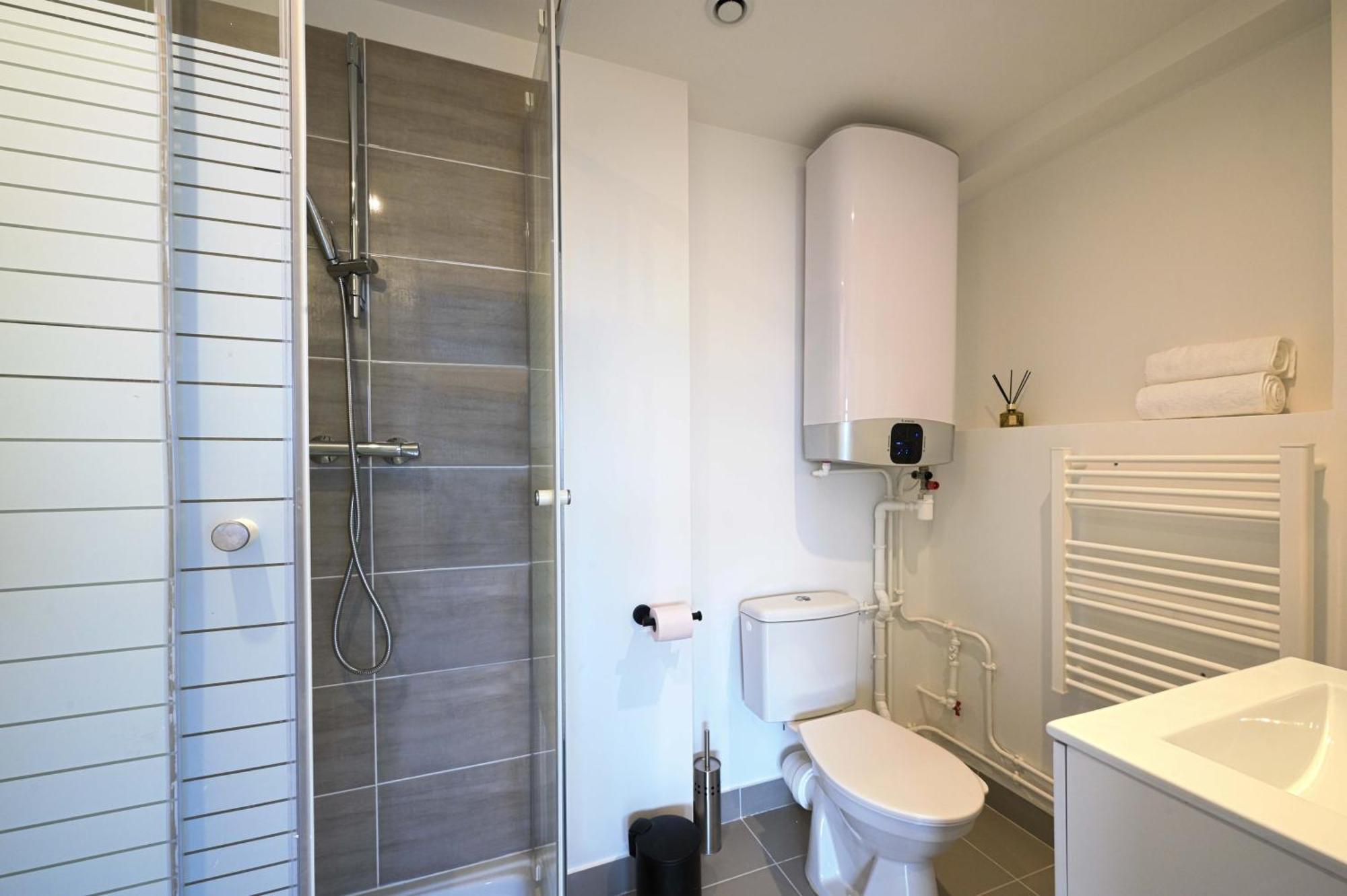 Modern Bright Apartment In Appart'Hotel Saint-Maur-des-Fossés Exterior foto
